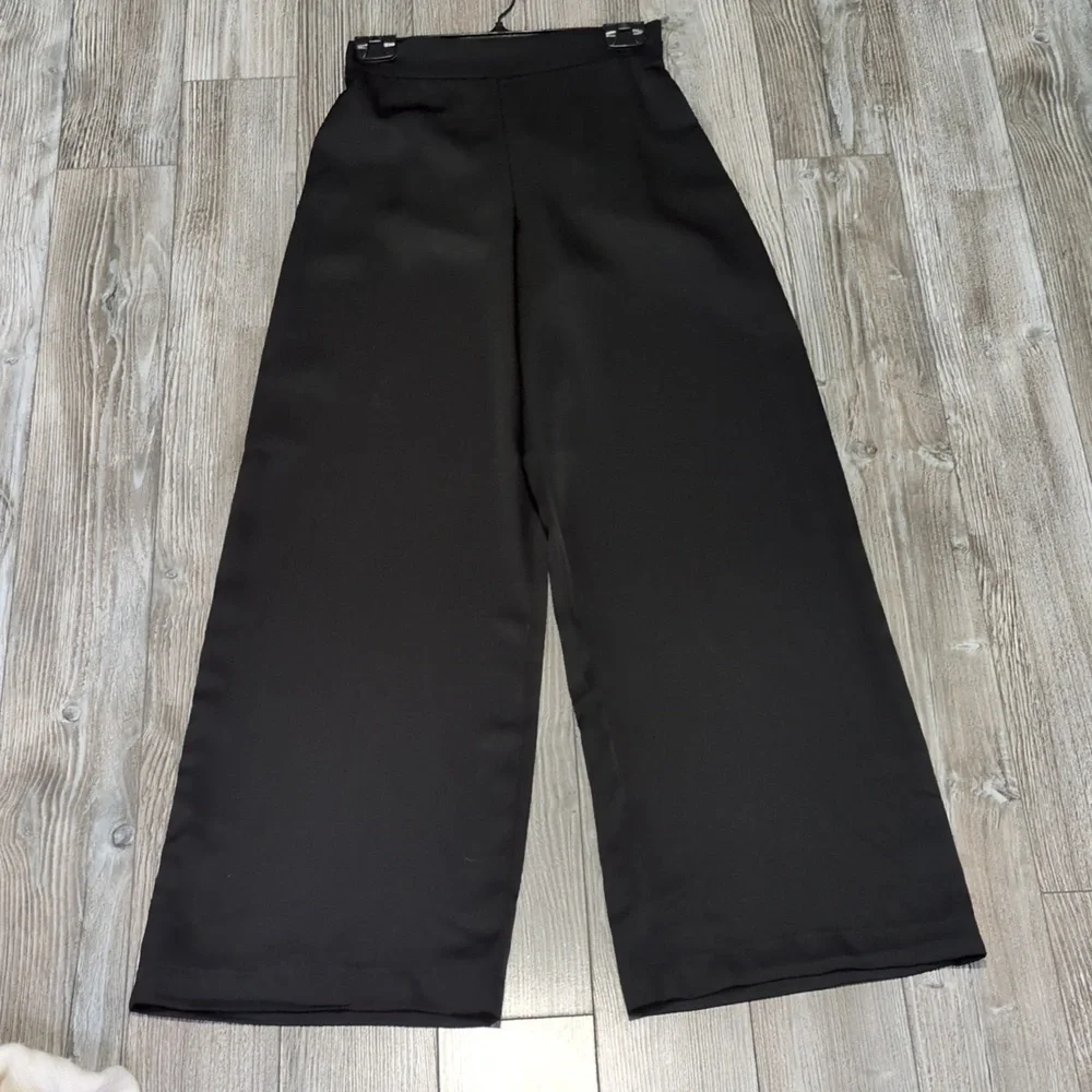 RACHEL Rachel Roy Black Pull On Wide Leg Satin Pants XS NWOT - Picture 1 of 6